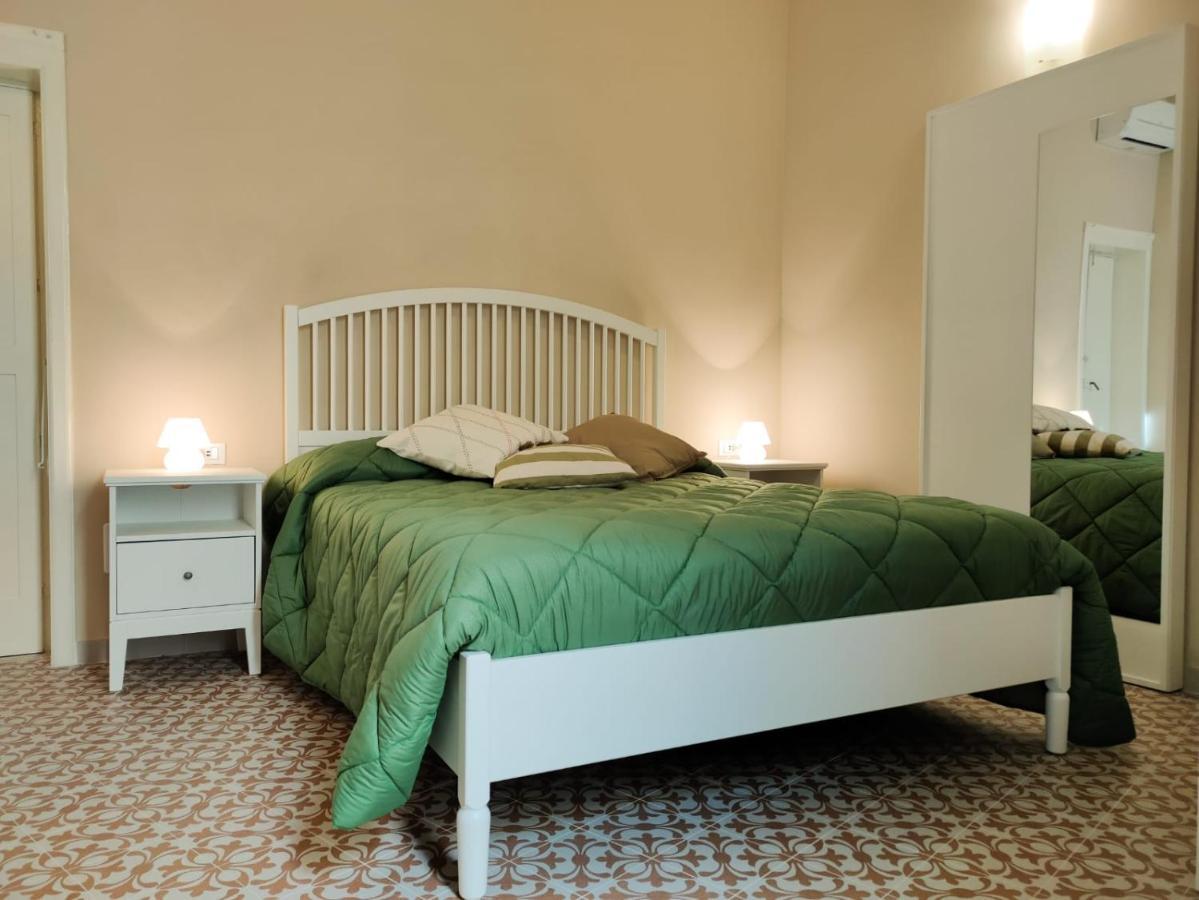 La Capasa di CasAda Apartment Spongano Bagian luar foto